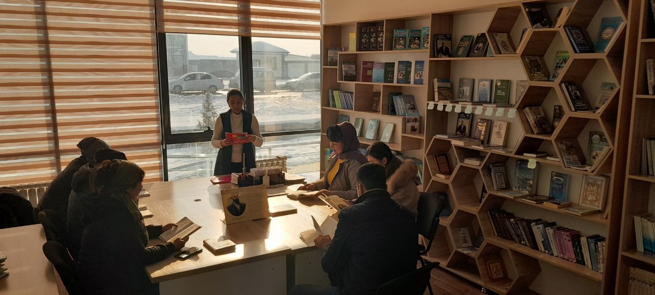 Mahmudxo'ja Behbudiyning 148 yilligi munosabati bilan faol kitobxonlar ishtirokida davra suhbati o'tkazildi.